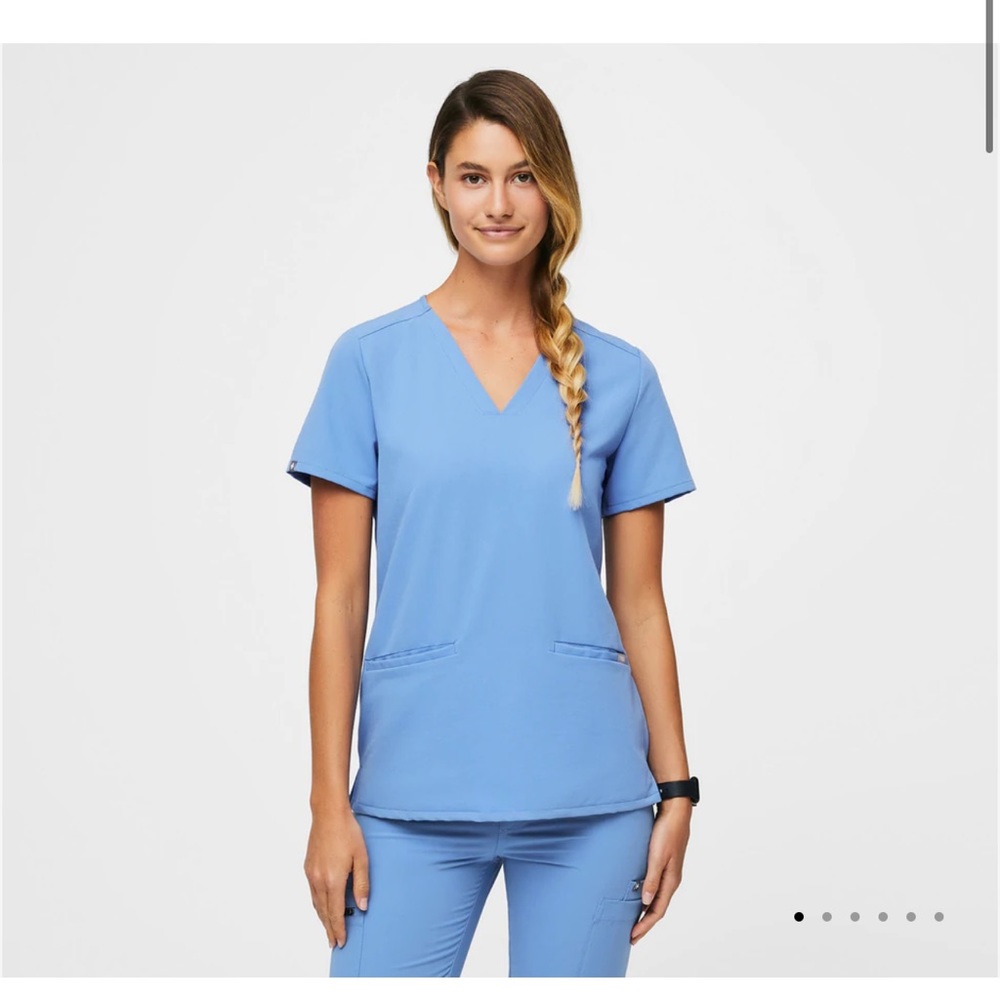 Casma Three Pocket Scrub Top Ceil Blue